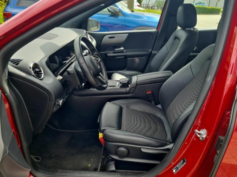 Mercedes B 200 d Aut. LED Widescreen Navi 1/2 Sport-Leather Klima PDC ... #5