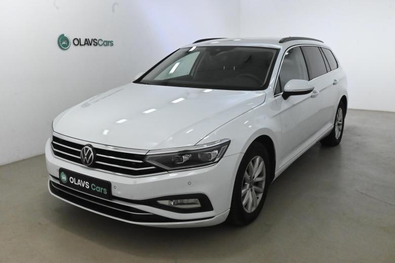 Volkswagen Passat 2.0 TDI Style Aut. Matrix CarPlay Navi  Camera Klima PDC ... #1
