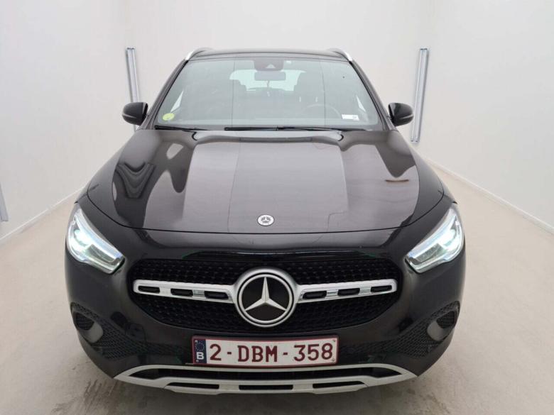 Mercedes GLA 180 d Aut. LED CarPlay Navi 1/2 Sport-Leather KeylessStart Camera Klima PDC ... #2
