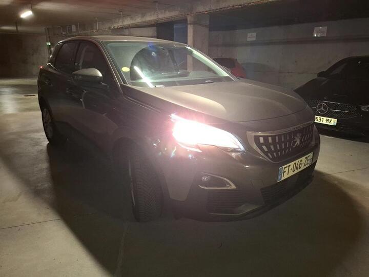 Peugeot 3008 1.5 BlueHDi Aut. I-Cocpit CarPlay Navi Klima PDC ... #3
