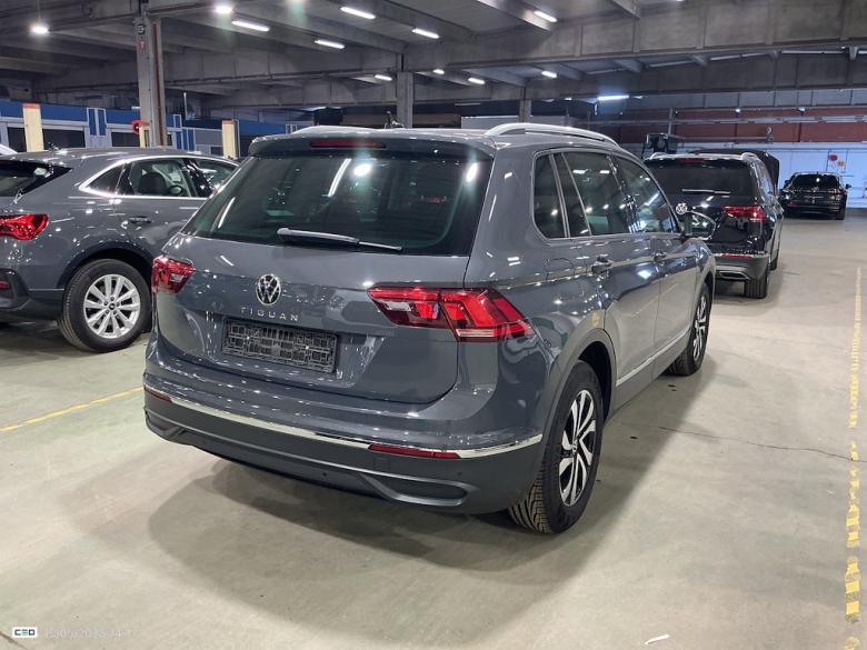 Volkswagen Tiguan 2.0 TDI Active LED-Matrix Virtual CarPlay Navi Camera Klima PDC ... #3