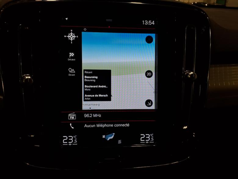 Volvo XC40 T3 Momentum Pro LED Virtual Navi KeylessGo Klima PDC ... #6