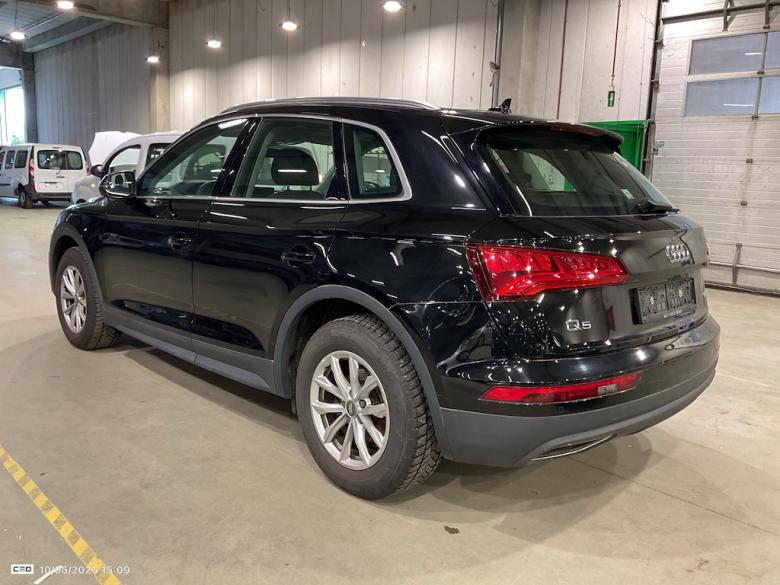 Audi Q5 35 TDi Pano LED KeylessStart Klima PDC ... #5