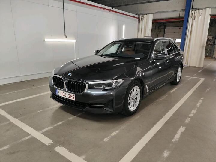 BMW 518 d Aut. Pano LED LC-Pro Ambient Navi Leather Camera KeylessGo Klima PDC ... #1
