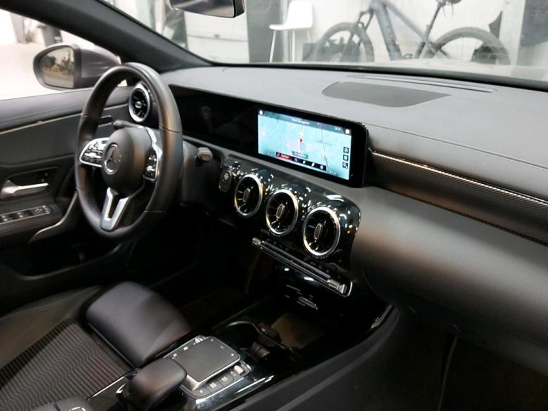 Mercedes CLA 250 e Aut. Progressive LED Widescreen Navi 1/2 Sport-Leather Klima PDC ... #4
