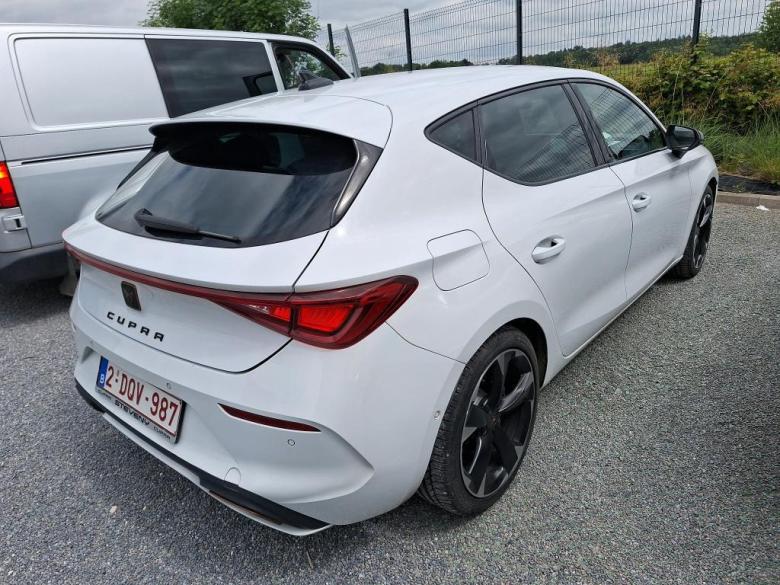 Cupra Leon 1.4 e-Hybrid Aut. LED-Xenon CarPlay Navi 1/2 Sport-Leather Camera Klima PDC ... #3