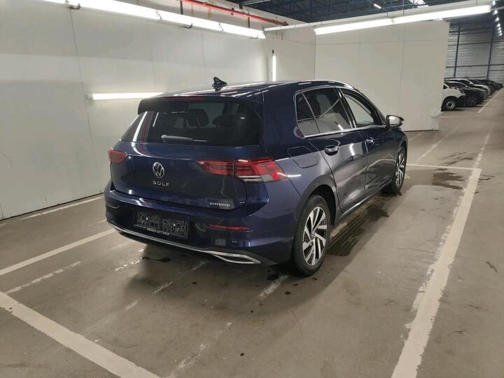 Volkswagen Golf 1.4 E-Hybrid Style Aut. Matrix Navi CarPlay Sport-Leather-Alcantara Klima PDC ... #3