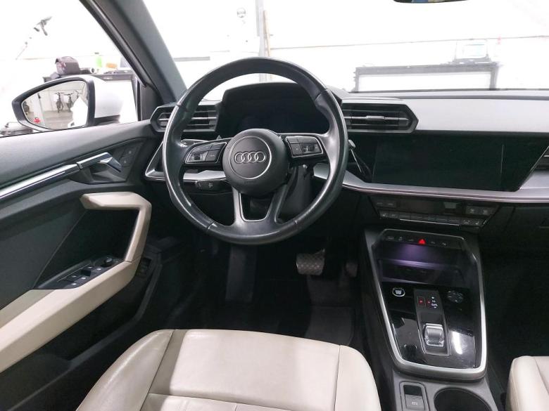Audi A3 SB 40 TFSI Hybrid Aut. Pano Matrix Virtual Leather Navi Klima Camera PDC ... #3